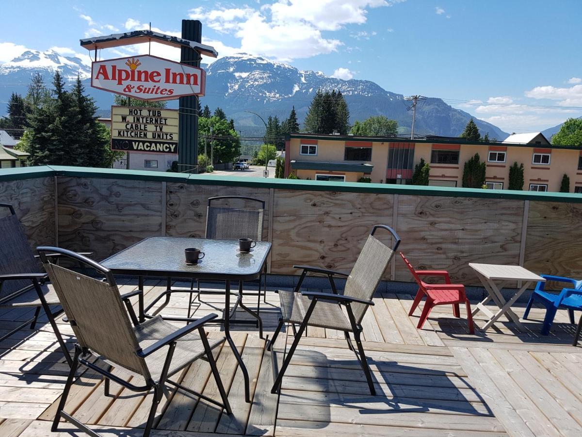 Alpine Inn & Suites Revelstoke Exteriör bild